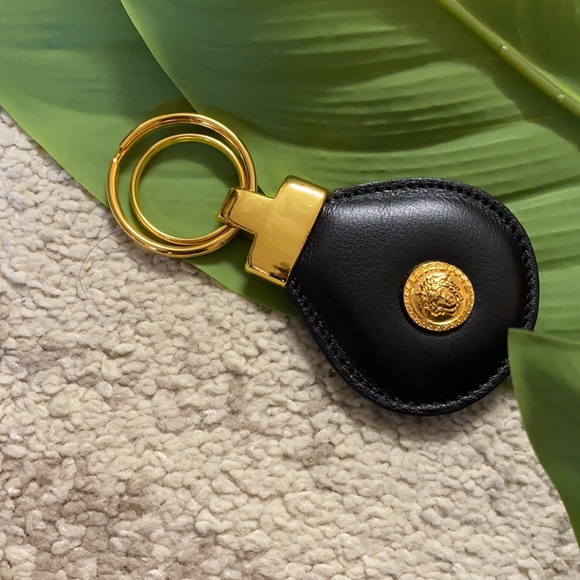 Versace Key Chain with Box - Picture 6 of 8